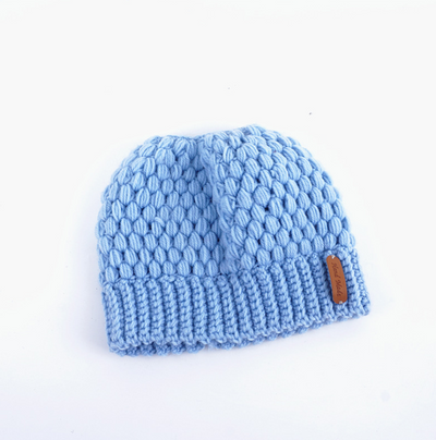 Gorro de Invierno Tejido con Agujero para Coleta - Diseño Europeo Elegante - Image 15