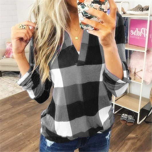Camiseta a Cuadros con Cuello en V y Mangas Largas - Image 14