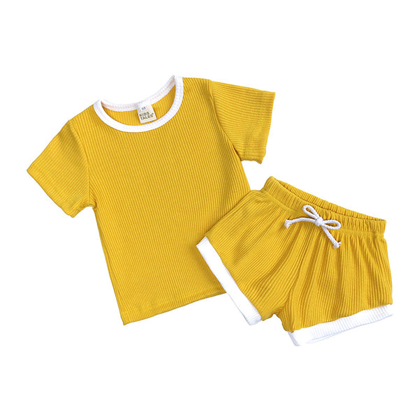 Conjunto Deportivo Infantil de Dos Piezas - Pantalón Corto y Camiseta