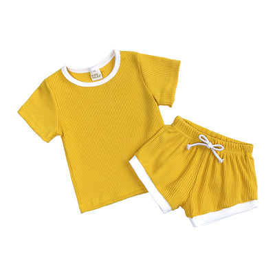 Conjunto Deportivo Infantil de Dos Piezas - Pantalón Corto y Camiseta
