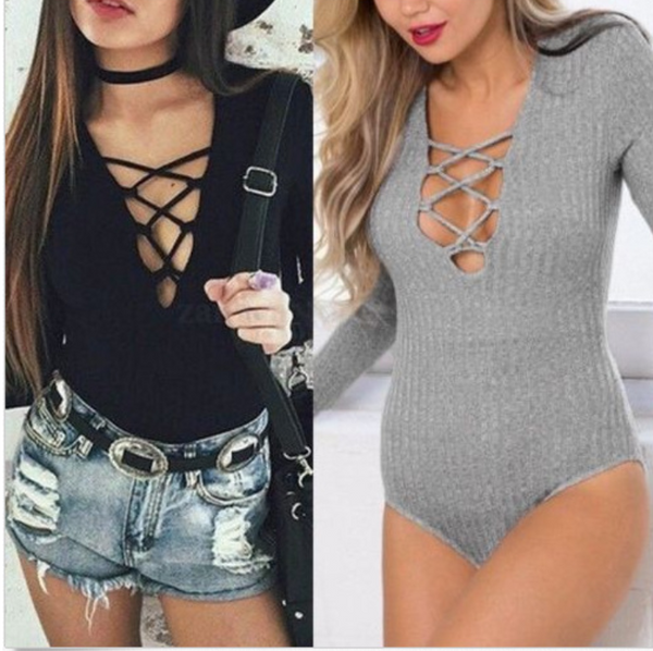 Jumpsuit Cruzado con Escote V y Detalles Explosivos