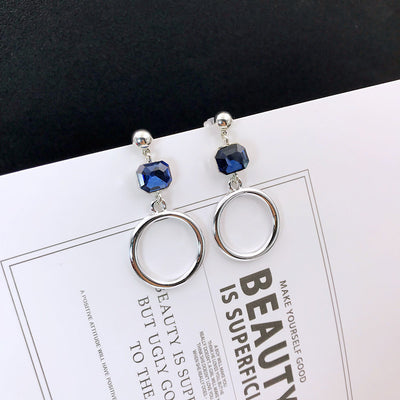 Aretes Coreanos Asimétricos con Flor de Perla y Moño - Image 17