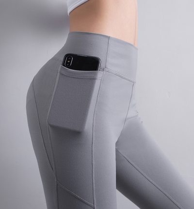 Pantalones deportivos con bolsillos funcionales - Image 6