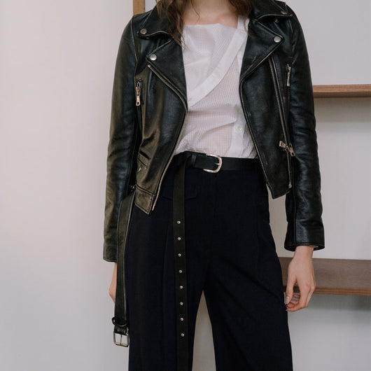 Chaqueta de Cuero Corta para Mujer - Image 4
