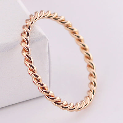 Anillo Retorcido de Acero Titanio para Mujer - Image 11