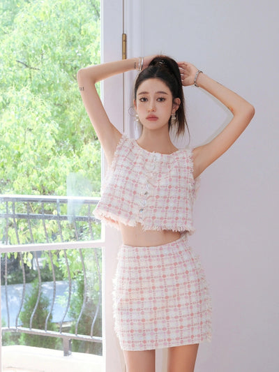 Conjunto Falda y Top Botones sin Mangas - Image 7