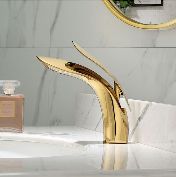 Grifo Monomando Empotrado Estilo Nórdico en Cobre Dorado