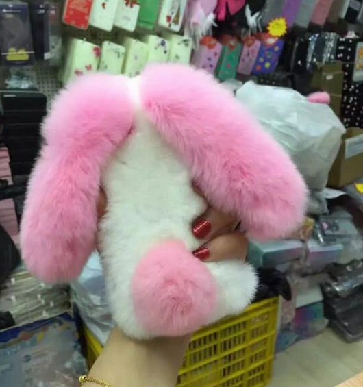 Funda de Teléfono con Pelaje de Conejo Suave - Diseño en Silicona - Image 10