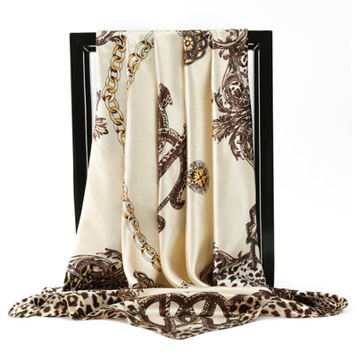 Pañuelo de Seda Estampado Leopardo y Cadenas 90x90cm - Image 16