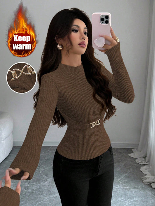 Blusa Base Cuello Mock Ajustada con Mangas Largas para Mujer - Image 10