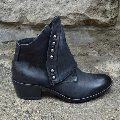 Botas Martin con Tacón Robusto y Tachuelas - Image 2
