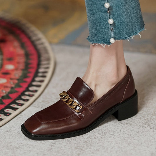 Zapatos Marrones con Tacón Robusto y Punta Cuadrada con Cadena - Image 6