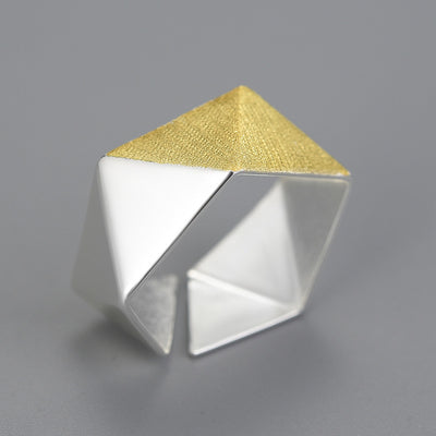 Anillo Ajustable de Plata S925 con Diseño Geométrico Facetado para Mujer - Image 4