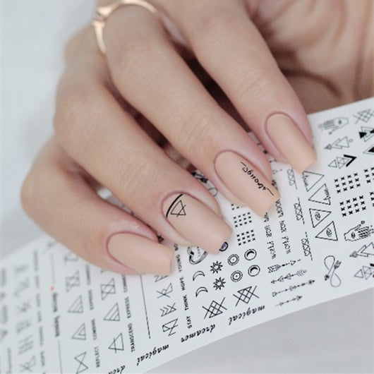 Calcomanías de Uñas Geométricas DIY - Diseños Modernos