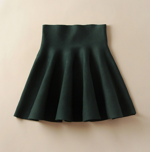 Falda Corta Tejida con Drapeado Elegante - Image 8