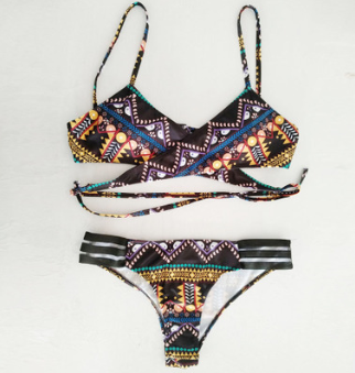 Bikini Étnico con Cruces en el Pecho - Diseño Sexy y Moderno - Image 5