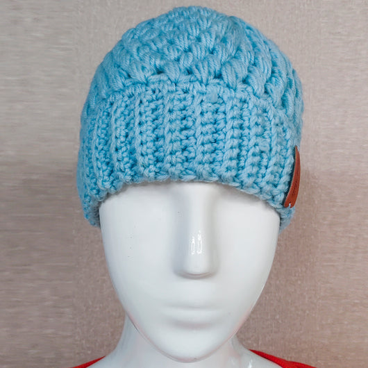 Gorro de Invierno Tejido con Agujero para Coleta - Diseño Europeo Elegante - Image 11