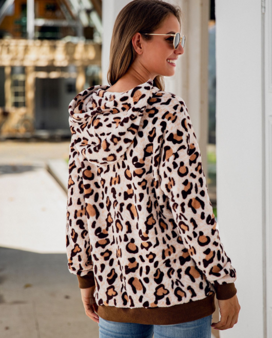 Sudadera con Capucha y Bolsillos Estampado Leopardo - Image 2