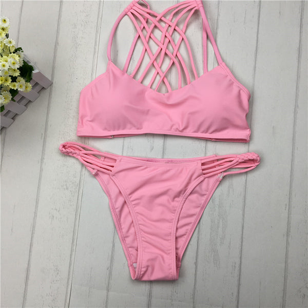 Bikini Bandage Rosa con Cortes Estratégicos - Traje de Baño Sexy Halter