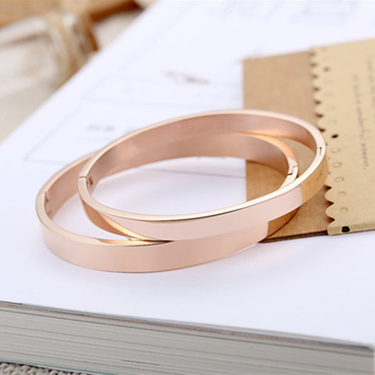 Pulsera de oro rosado pulida