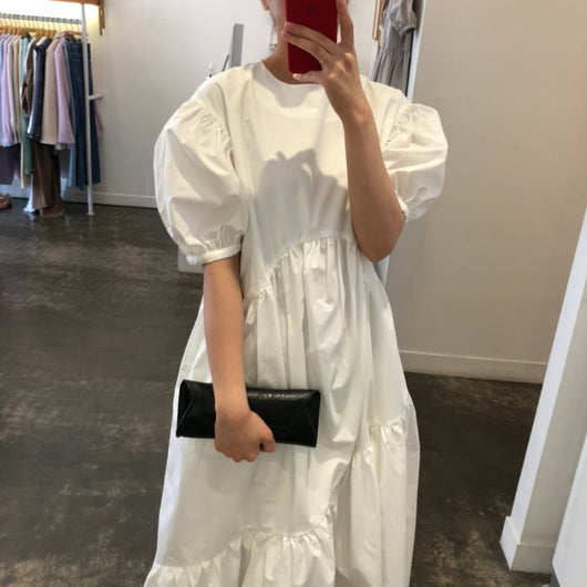 Vestido con Mangas Voluminosas Fruncidas