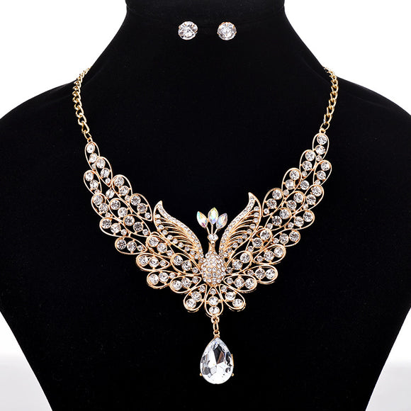 Conjunto de Collar con Dije de Gota de Agua