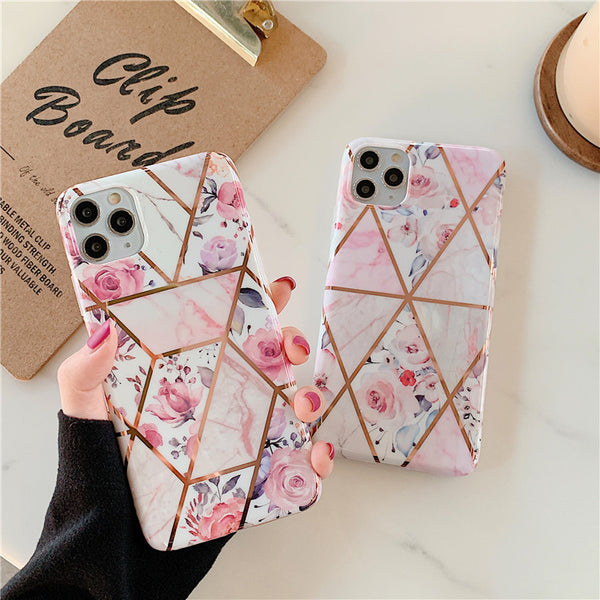 Funda para teléfono con flores retro cosidas