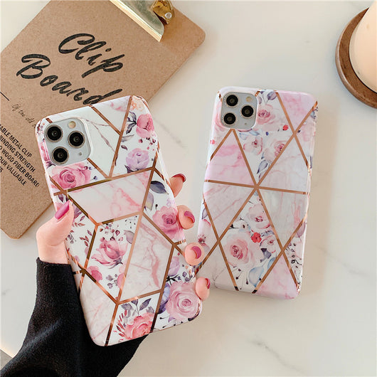 Funda para teléfono con flores retro cosidas