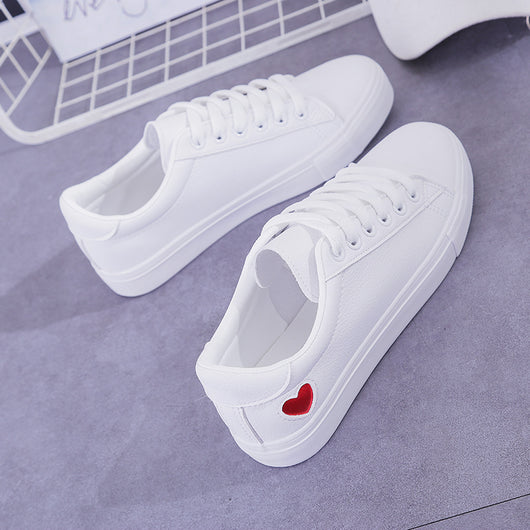 Zapatillas Deportivas de Cuero PU para Mujer con Detalles de Corazón - Image 2
