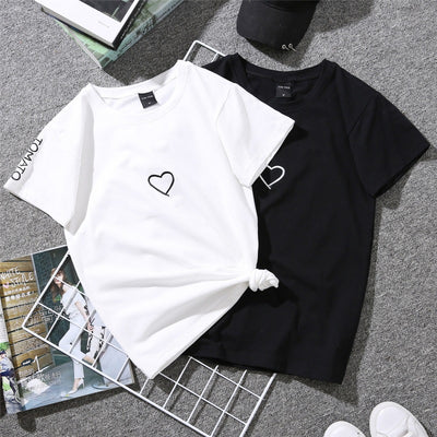 Playera Estilo Hong Kong para Mujer con Estampado Love - Image 4