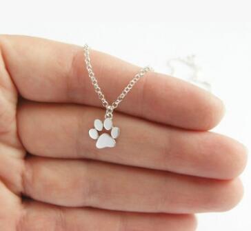 Collar Delicado Patita de Gato - Joya Minimalista para Mujer