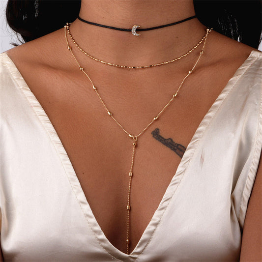 Collar Choker Multicapas Elegante y Versátil