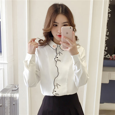 Blusa Blanca Holgada con Bordado de Gato - Diseño Adorable y Cómodo - Image 4