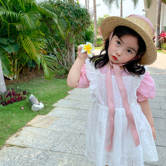 Vestido de Niña con Encaje Elegante - Image 4