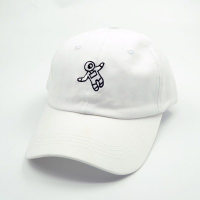 Gorra de Béisbol Bordada con Astronauta - Image 4