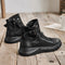 Zapatos Casuales British Negros de Caña Media con Punta Redonda y Detalles en Terciopelo