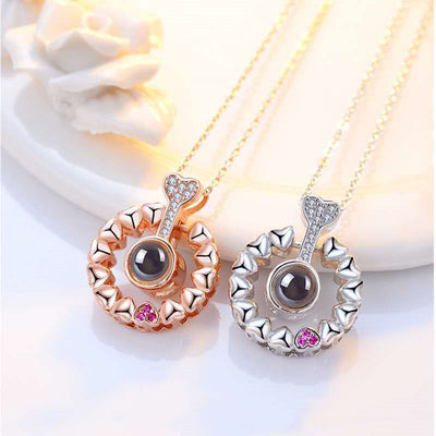 Collar Proyector de 100 Formas de Decir Te Amo