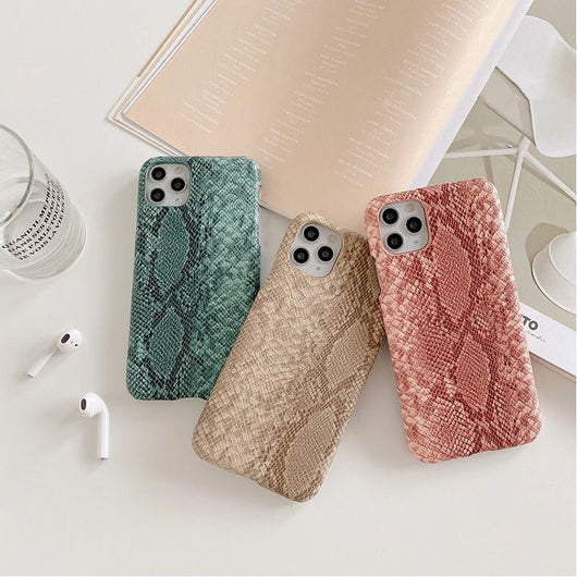 Funda para iPhone con patrón de piel de serpiente retro - Image 2