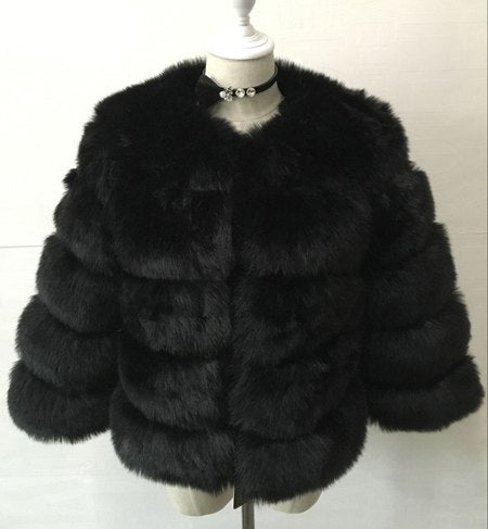 Abrigo de Piel Sintética para Mujer - Elegante y Abrigador para Invierno - Image 6