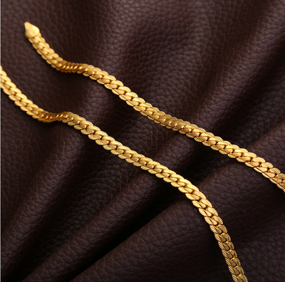 Cadena para Hombre Estilo Serpiente en Tono Dorado - Image 9