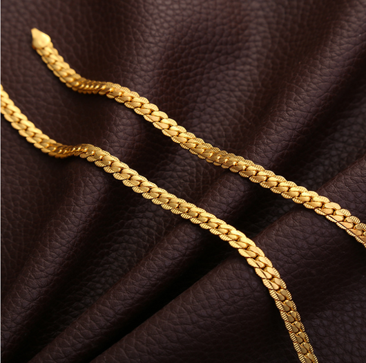 Cadena para Hombre Estilo Serpiente en Tono Dorado - Image 9