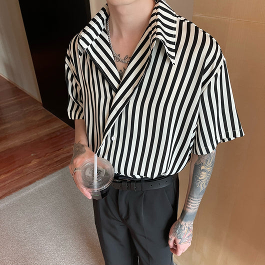 Camisa Casual con Cuello Solapa y Rayas Diagonales - Image 4