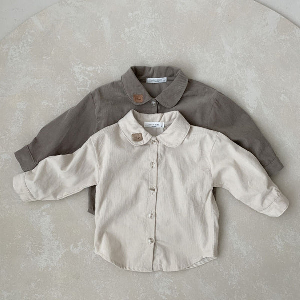 Camisa Estilo Western con Detalle de Oso en Solapa