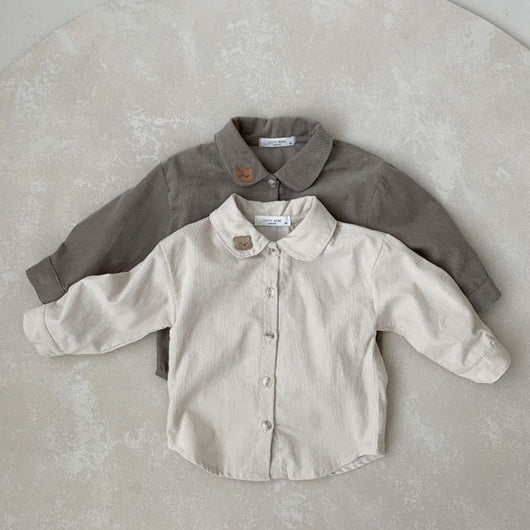 Camisa Estilo Western con Detalle de Oso en Solapa