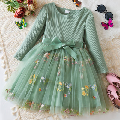 Vestido Princesa Navideño con Bordado Floral y Malla - Image 8