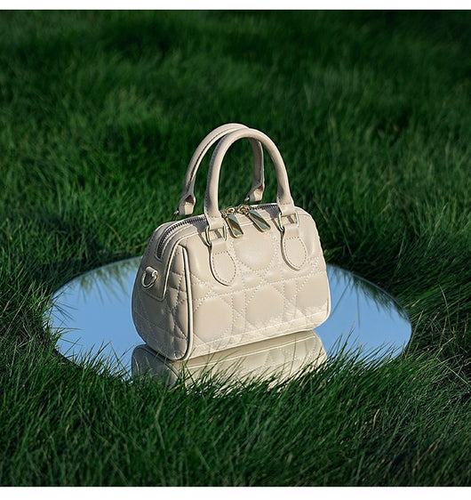 Bolso Mensajero Boston de Cuero Genuino con Diseño Rombo - Image 22