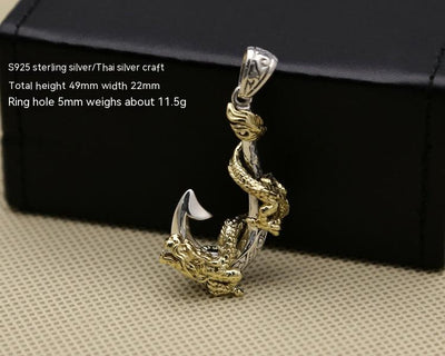 Colgante Dragón Dorado con Ancla Pirata - Joya Masculina de Acero - Image 12