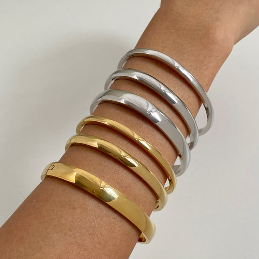 Pulsera Dorada Minimalista con Cierre de Hebilla Retro - Image 3