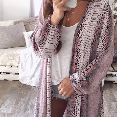 Cardigan Largo Estampado con Patrón de Serpiente - Diseño Suelto y Versátil