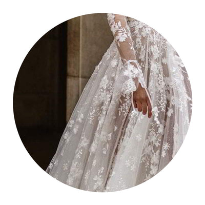 Vestido de Novia Elegante con Encaje y Mangas Largas - Image 3